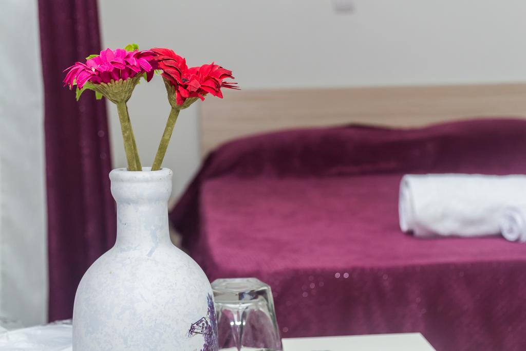 Bed & Breakfast Delikates Stojakovo Exterior foto