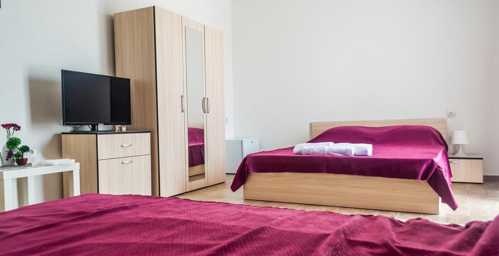 Bed & Breakfast Delikates Stojakovo Exterior foto