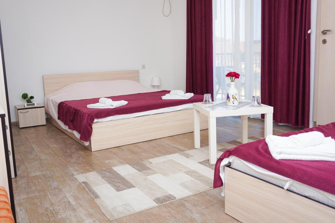 Bed & Breakfast Delikates Stojakovo Exterior foto